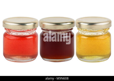 Vasetto di marmellata isolato su uno sfondo bianco Foto Stock
