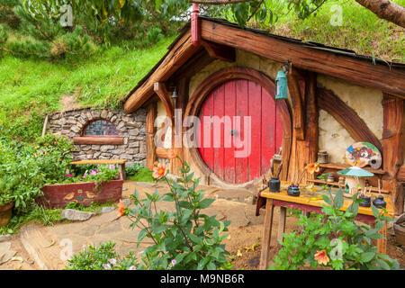 Nuova Zelanda Hobbiton Nuova Zelanda Matamata Hobbiton set cinematografico fictional del villaggio di Hobbiton in shire da The Hobbit e Il signore degli anelli libri Foto Stock