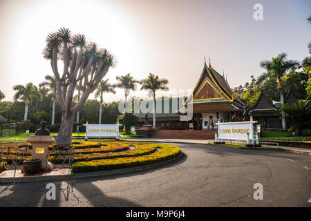 Ingresso principale, Loro Parque, Puerto de la Cruz, Tenerife, Isole Canarie, Spagna Foto Stock