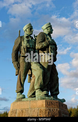 Monumento soldato, Commando Memorial, vicino a Spean Bridge, a nord di Fort William, Highlands Scozia, Gran Bretagna Foto Stock