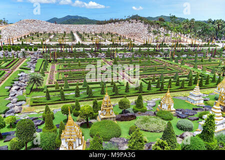 Giardino Francese, Nong Nooch Tropicale Giardino Botanico, Pattaya, Thailandia Foto Stock