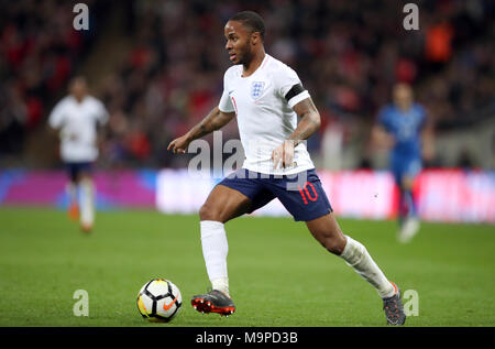 Raheem Sterling in Inghilterra durante la partita internazionale amichevole al Wembley Stadium, Londra. PREMERE ASSOCIAZIONE foto. Data immagine: Martedì 27 marzo 2018. Vedi PA storia CALCIO Inghilterra. Il credito fotografico dovrebbe essere: Adam Davy/PA Wire. Foto Stock