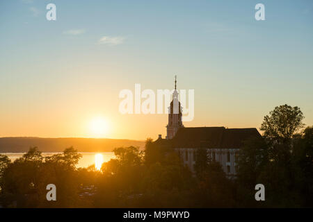 Chiesa di pellegrinaggio Birnau con vigneti in autunno al tramonto, Uhldingen-Mühlhofen, Lago di Costanza, Baden-Württemberg, Germania Foto Stock