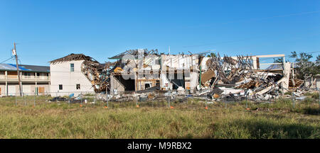 Uragano Harvey 2017 distruzione, complesso residenziale costituito da diverse strutture, due unità di storia. Foto Stock