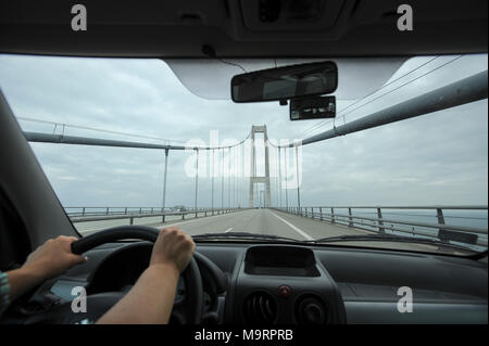 Ostbro (Est) Ponte di Storebaeltsbroen (Great Belt Bridge) costruito 1986 1998 su grandi cinghia che collega Zelanda isola e isola di Funen, Danimarca. Ago Foto Stock