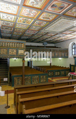 Soffitto a cassetta in una chiesa calvinista in Szenna, Ungheria. Foto Stock