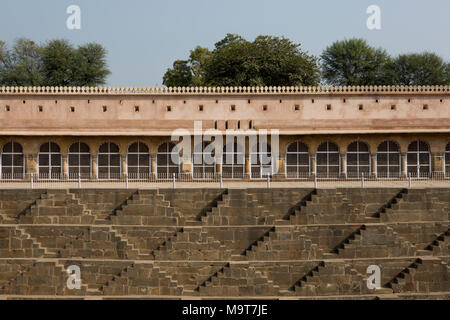 Chand Baori stepwell Dausa Foto Stock