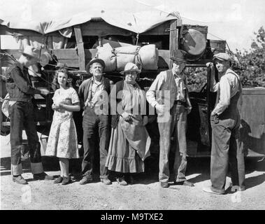 Le uve di ira 1940 Twentieth Century Fox Film con Henry Fonda a destra Foto Stock