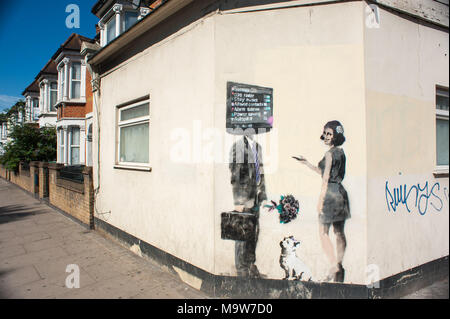 Londra. Street Art, sette sorella road. Regno Unito. Foto Stock