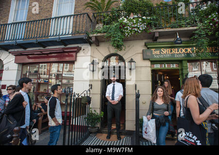 Londra. Il museo di Sherlock Holmes, Baker St. Regno Unito. Foto Stock