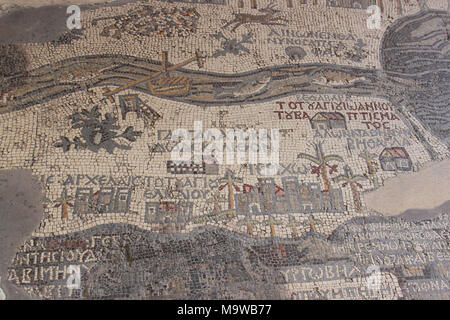 Gerico e i suoi dintorni, tra cui il fiume Giordano e il Mar Morto, nel sesto secolo Carta di Madaba, uno dei primi esempi di cartografia. Foto Stock