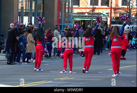 Washington Wizards Basketball Cheerleaders in sfilata Foto Stock