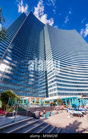 La piscina presso l'Hotel Il Vdara e Spar, Las Vegas, Narvarda, U.S.A. Foto Stock