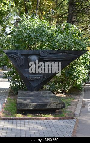 Tomba di designer di aeroplani ANDREI TUPOLEV presso il cimitero di NOVODEVICHIY, Mosca Foto Stock