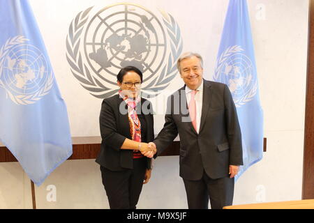 Onu, New York, Stati Uniti d'America. 28 marzo, 2018. In Indonesia i Ministro degli Esteri Retno Lestari Priansari Marsudi incontrato Sec-Gen ONU Antonio Guterres. Foto: Matthew Russell Lee / città interna premere Foto Stock