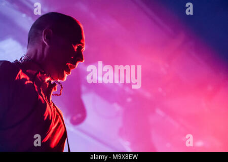 Belfast, Irlanda del Nord, Regno Unito. Il 28 marzo 2018. Gary Numan giocato Belfast Limelight Club come parte del suo tour del Regno Unito foto: Sean Harkin/Alamy Live News Foto Stock