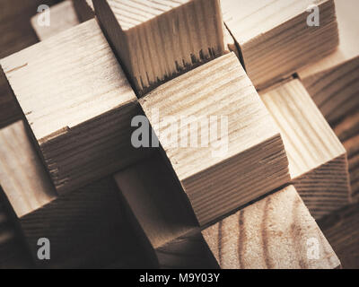 Cubi di legno sul tavolo foto concettuale Foto Stock