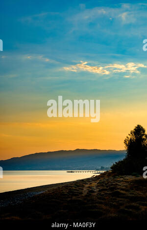 La mattina presto i colori, Crysochous Bay, Poli Crysochous, Cipro. Foto Stock