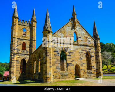 Port Arthur, Tasmania, Australia - La Chiesa trusty. Completato nel 1837, questa chiesa è un duraturo omaggio ai suoi costruttori trusty. Foto Stock