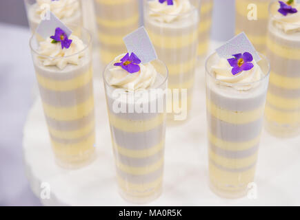 Nozze budino Dessert coppe Foto Stock