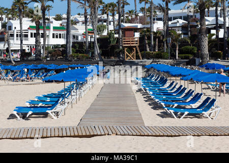 Playa blanca playa flamingo beach resort per vacanze isole Canarie di Lanzarote, un isola spagnola, al largo della costa nord ovest africa 2018 Foto Stock