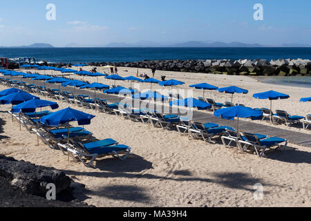 Playa blanca playa flamingo beach resort per vacanze isole Canarie di Lanzarote, un isola spagnola, al largo della costa nord ovest africa 2018 Foto Stock