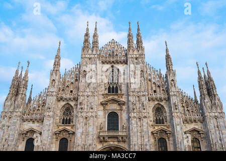 Milano, lombardia, italia. La facciata del Duomo di Milano Foto Stock