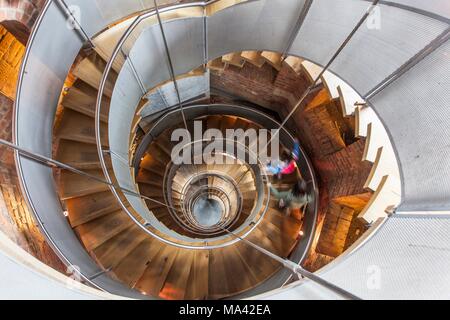 La scala nel faro, un centro culturale a Glasgow, Scozia Foto Stock