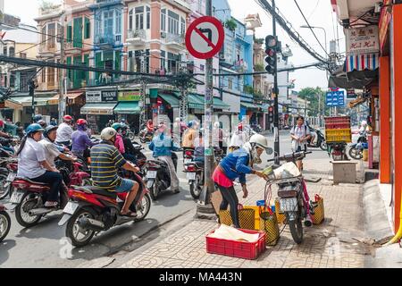 Ciclomotori a Ho Chi Minh City, Vietnam Foto Stock