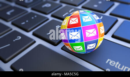 Il Web e la posta elettronica Internet marketing digitale concetto con una tastiera di computer e colorato le icone di posta elettronica su un globo 3D'illustrazione. Foto Stock