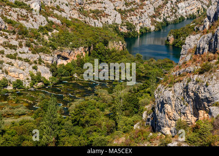 Croazia, Dalmazia, Regione di Sebenico, Parco Nazionale di Krka, Roski slap, Krka Gorge Foto Stock