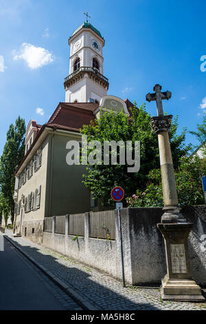 Rokoko chiesa St. Mang in lo Stadtamhof, antico quartiere nel patrimonio mondiale dell'Unesco, Regensburg, Baviera, Germania Foto Stock