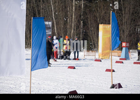 I vincitori se sci, al traguardo nella gara di sci Foto Stock