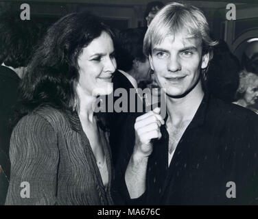 Sting con la moglie Francesca Tomelty presso il BAFTA Awards 1983 Foto Stock