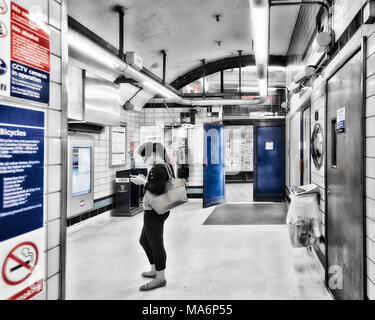 La metropolitana di Londra la stazione della Metropolitana: Goldhawk Road Foto Stock