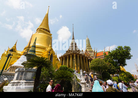 Il Wat Phra Kaew, Tailandia - 1 Febbraio 2016: il Tempio del Buddha di Smeraldo (ufficialmente conosciuta come il Wat Phra Sri Rattana Satsadaram è considerato come il MOS Foto Stock