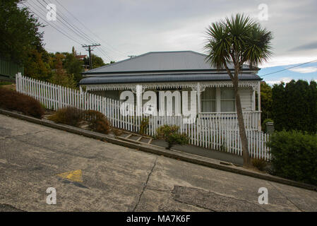 Baldwin Street, la strada più ripida del mondo, Dunedin, Nuova Zelanda Foto Stock