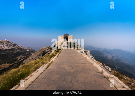 Mausoleo Njegusi nel Parco nazionale di Lovcen, Cetinje comune, Montenegro Foto Stock