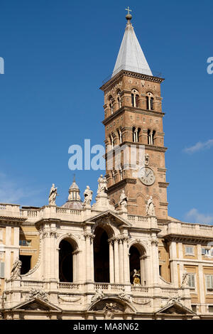 Il campanile della Basilica Papale di Santa Maria Maggiore, Roma Foto Stock