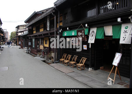 Traduzione: Area intorno Sanmachi, la vecchia città di Takayama. Prese a Gifu, Giappone - Febbraio 2018. Foto Stock