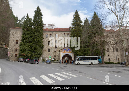 La porta sud ingresso al Monastero di Rila (Monastero di San Ivan Rilski) in Rila, Bulgaria. Foto Stock