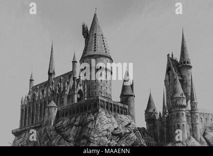 Los Angeles, California, Stati Uniti d'America - 28 Marzo 2018: il castello di Hogwarts, la procedura guidata mondo di Harry Potter in Universal Studios di Hollywood a Los Angeles, CA Foto Stock