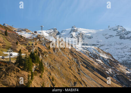 Funivia per il Monte Titis, Engelber, Svizzera Foto Stock
