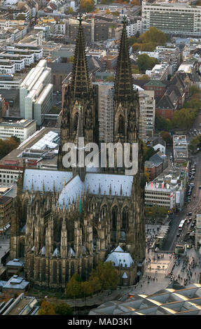 Vista aerea, la cattedrale di Colonia, alta la Cattedrale di San Pietro, Sito Patrimonio Mondiale dell'UNESCO, Cattedrale dell arcidiocesi di Colonia, a cupola, gotico, Neo-Go Foto Stock