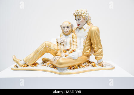 Michael Jackson e bolle porcellana scultura dell'artista americano Jeff Koons. Foto Stock