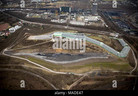 Il riempimento al mucchio di prosperare per la stabilizzazione, lato nord Alpincenter con lavori di costruzione, Prosperstraße, di Bottrop nella Renania settentrionale-Vestfalia. Bot Foto Stock