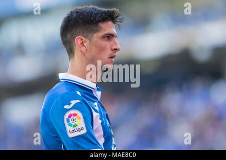 Spagna - 1° di aprile: RCD Espanyol avanti Gerard Moreno (7) durante la partita tra RCD Espanyol v Alaves per il round 30 del Liga Santander, suonato a Cornella-El Prat Stadium su 1 aprile 2018 a Barcellona, Spagna. (Credit: Mikel Trigueros / Urbanandsport / Cordon Premere) Cordon Premere Credito: CORDON PREMERE/Alamy Live News Foto Stock