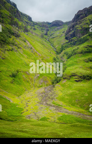 Vista panoramica di Glencoe, nel Lochaber area delle Highlands Scozzesi. Foto Stock