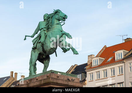 Statua equestre di Absalon, Copenhagen, Danimarca Foto Stock