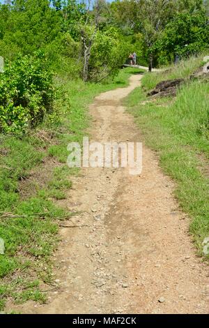 Shelly Cove trail a Cape Pallarenda Conservation Park Queensland Australia Foto Stock